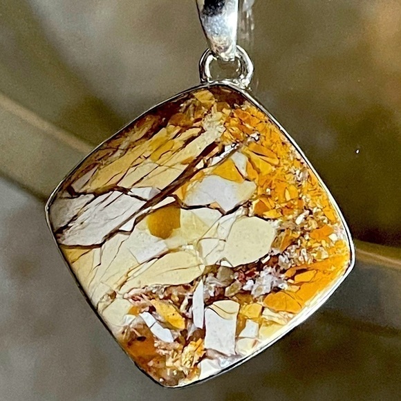 NEW BRECCIATE Mookalite stone necklace set in 925 silver - Picture 1 of 7